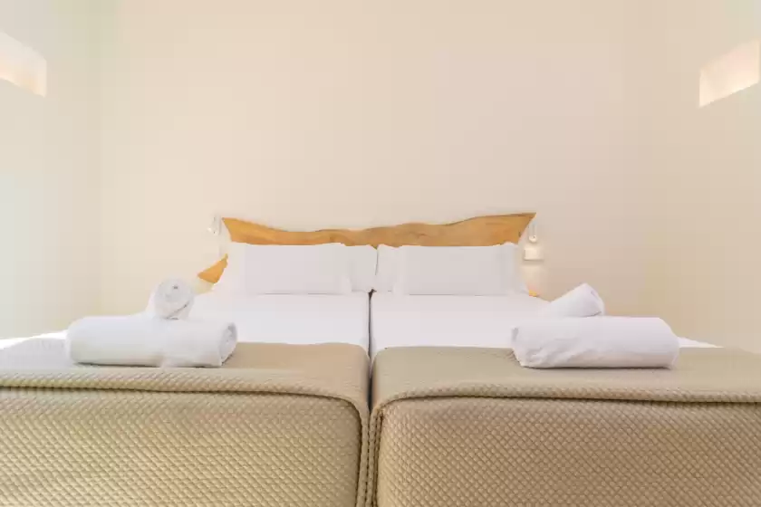 Holiday rentals in Es lligats sa costa - adults only, Sant Llorenç des Cardassar