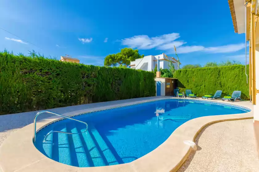 Holiday rentals in Bahía grande, Badia Gran