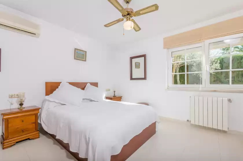 Holiday rentals in Bahía grande, Badia Gran