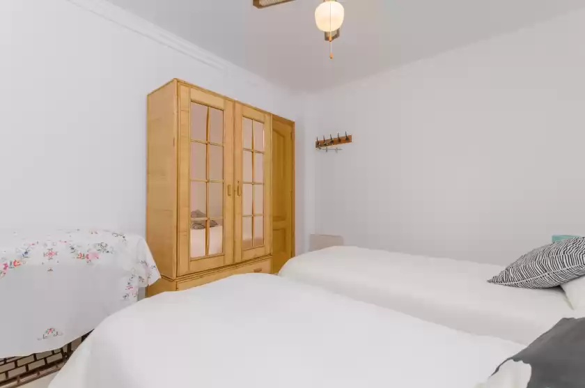 Holiday rentals in Bahía grande, Badia Gran