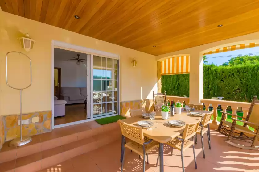 Holiday rentals in Bahía grande, Badia Gran