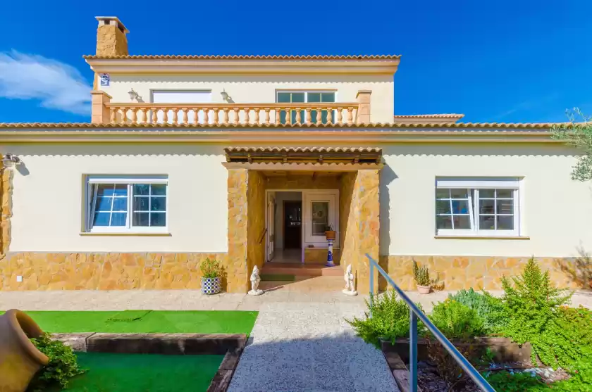 Holiday rentals in Bahía grande, Badia Gran