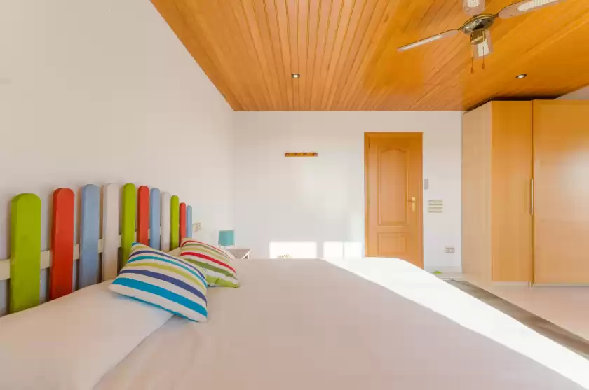 Holiday rentals in Bahía grande, Badia Gran