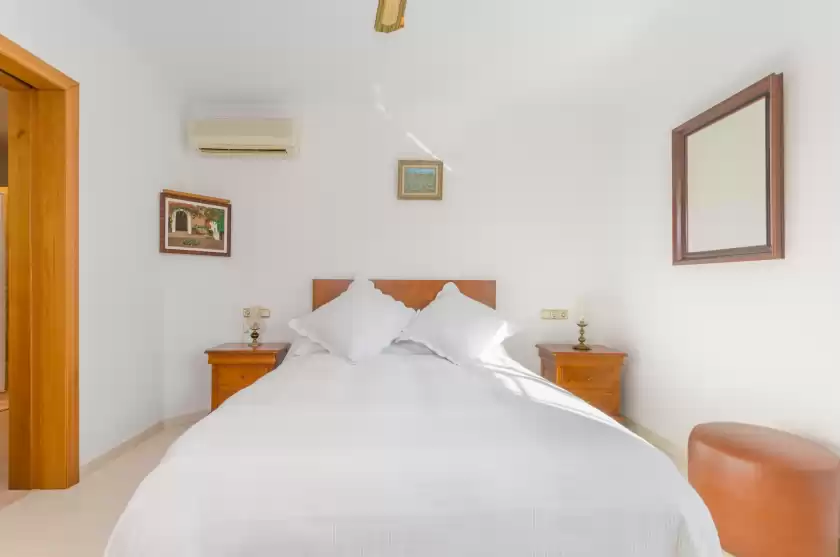 Holiday rentals in Bahía grande, Badia Gran