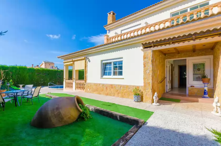 Holiday rentals in Bahía grande, Badia Gran