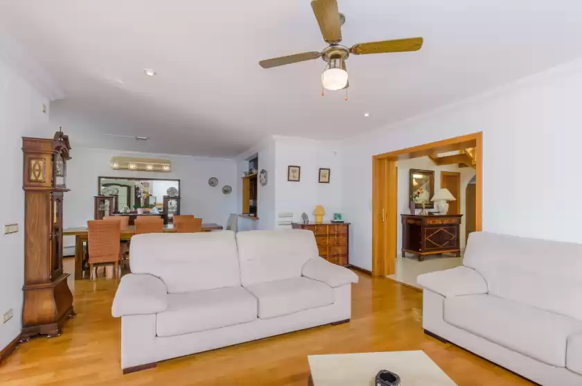 Holiday rentals in Bahía grande, Badia Gran