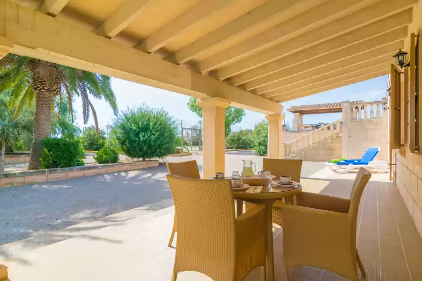 Holiday rentals in Can passarell, Campos