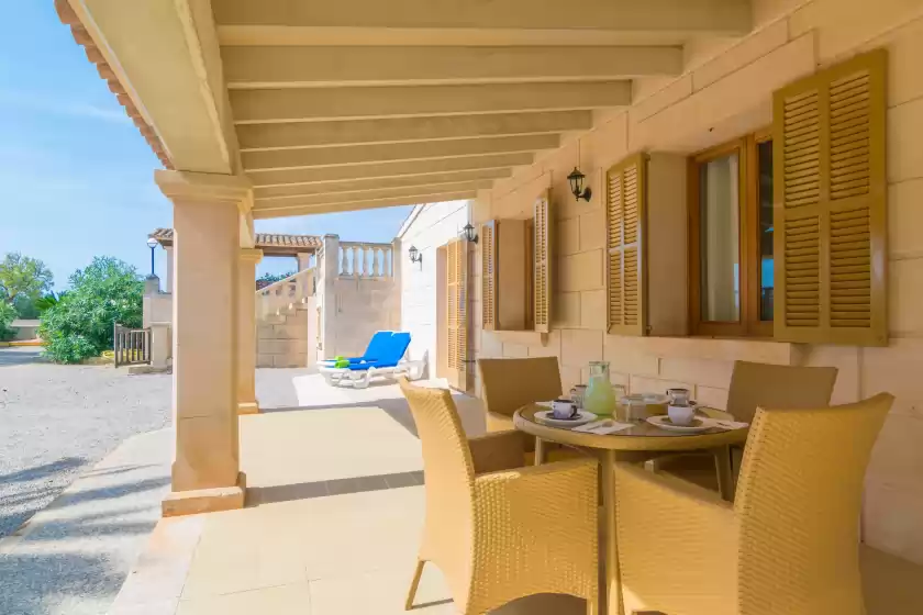 Holiday rentals in Can passarell, Campos