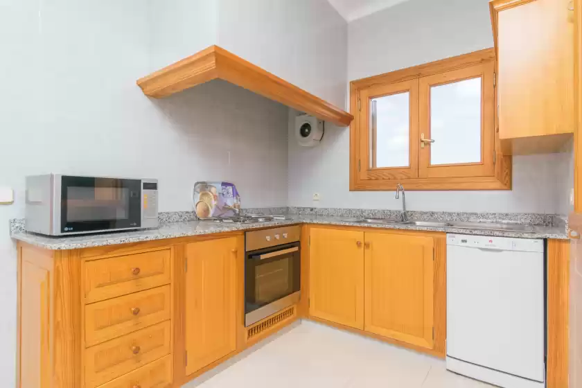 Holiday rentals in Can passarell, Campos