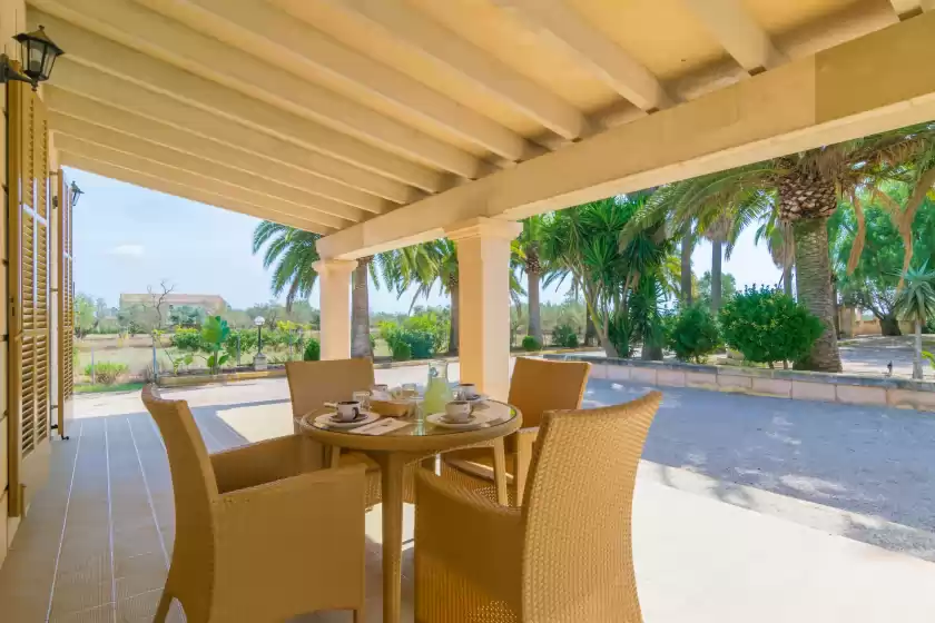 Holiday rentals in Can passarell, Campos