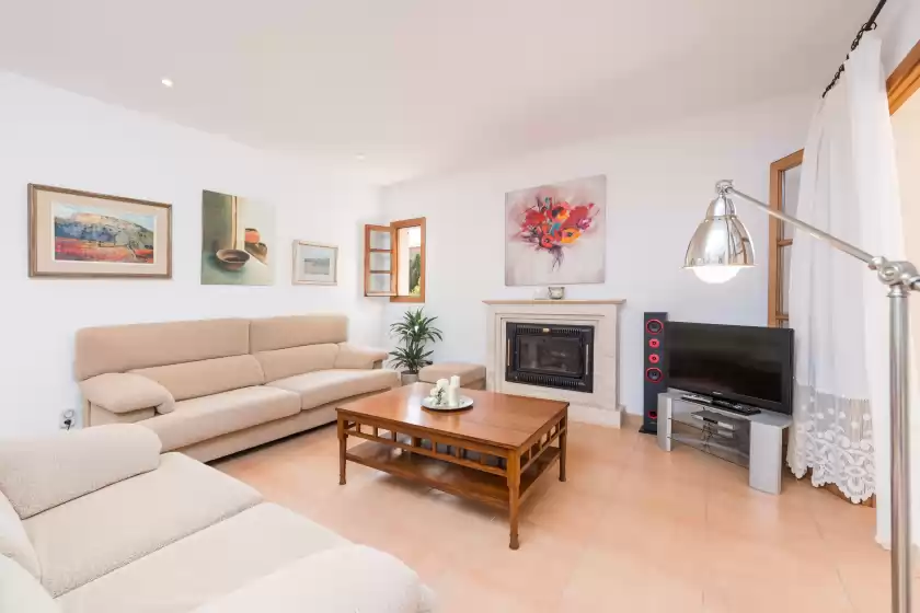 Holiday rentals in Casa azalea, Cala Bona