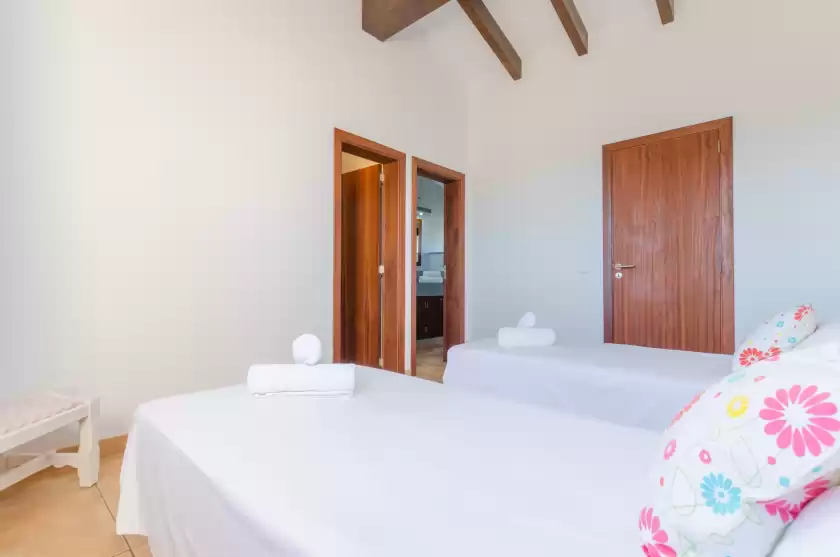 Holiday rentals in Na maians, Capdepera