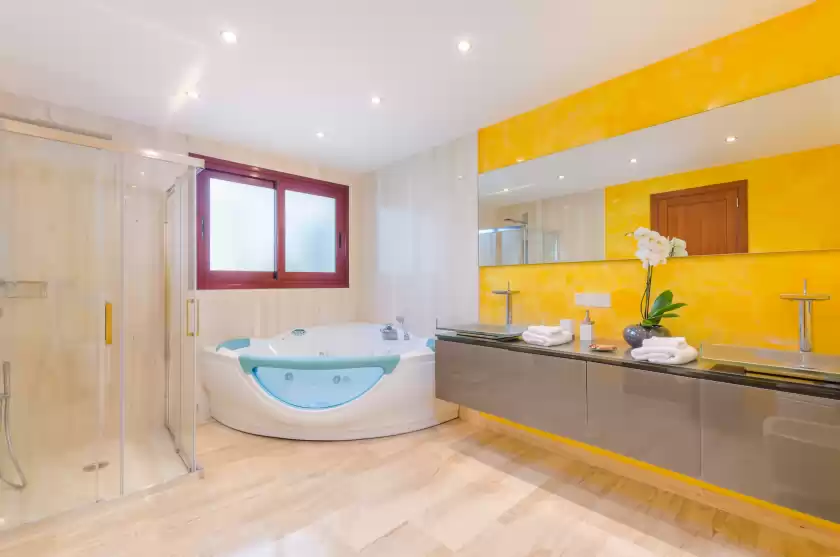 Holiday rentals in Villa puigverd, Felanitx