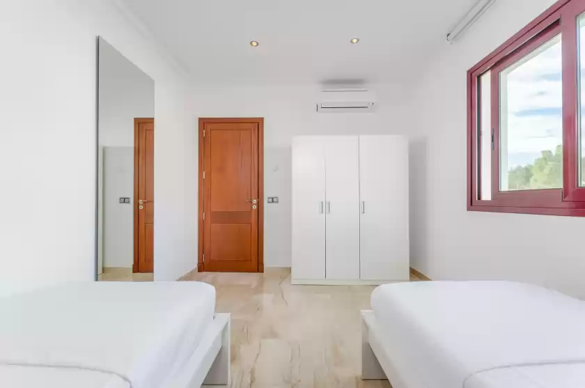 Holiday rentals in Villa puigverd, Felanitx