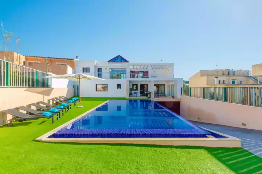 Holiday rentals in Villa puigverd, Felanitx