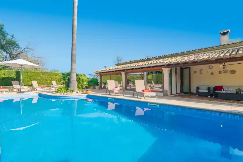 Holiday rentals in Es pou, Biniamar