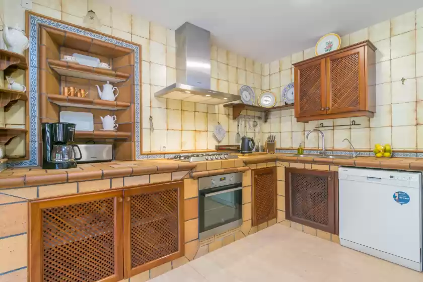 Holiday rentals in Es pou, Biniamar