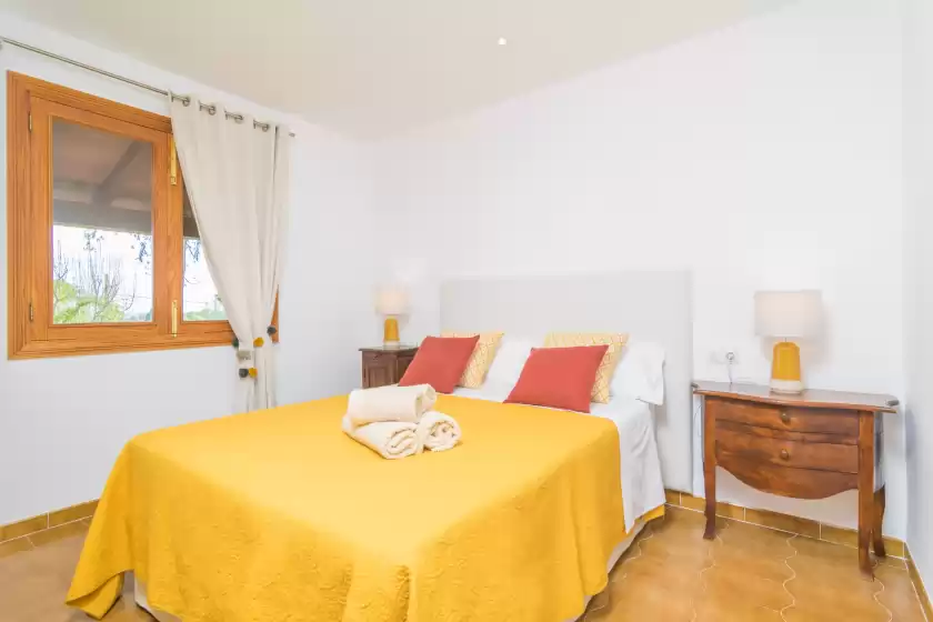 Holiday rentals in Es pou, Biniamar