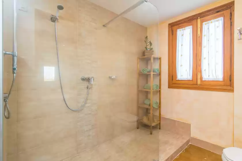 Holiday rentals in Es pou, Biniamar