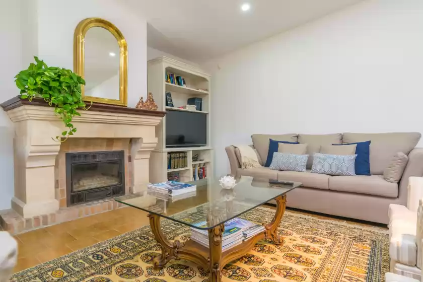 Holiday rentals in Es pou, Biniamar