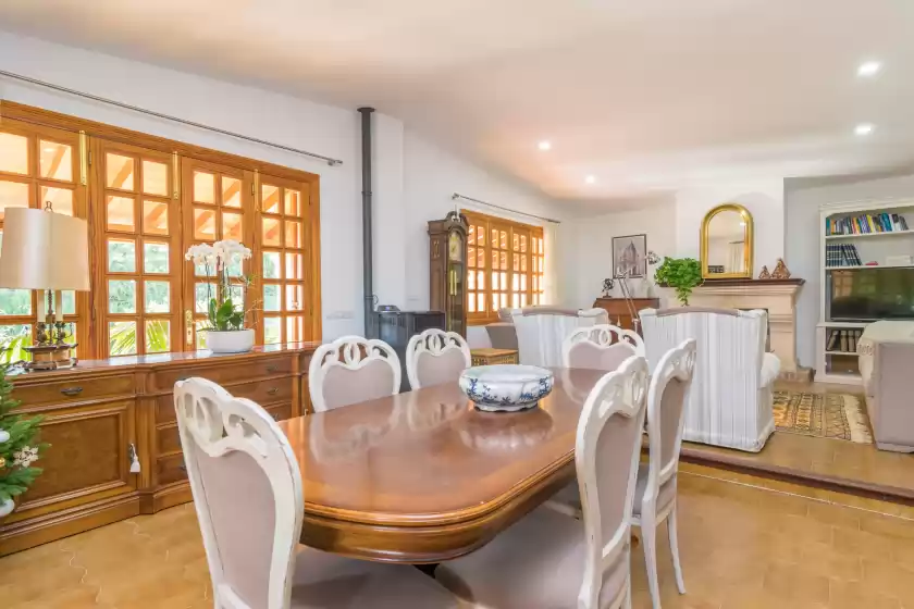 Holiday rentals in Es pou, Biniamar