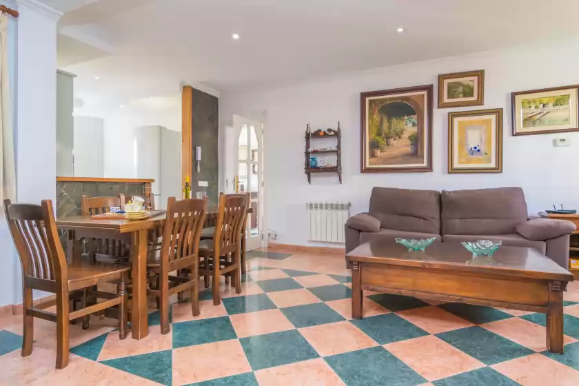 Holiday rentals in Casa laura, es Pont d'Inca