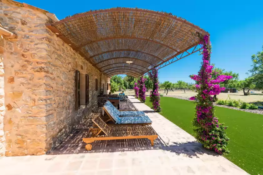 Holiday rentals in Paratge de son toniet, Búger