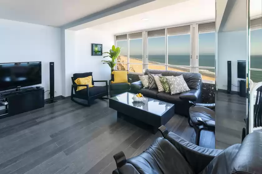 Holiday rentals in Vista de broche