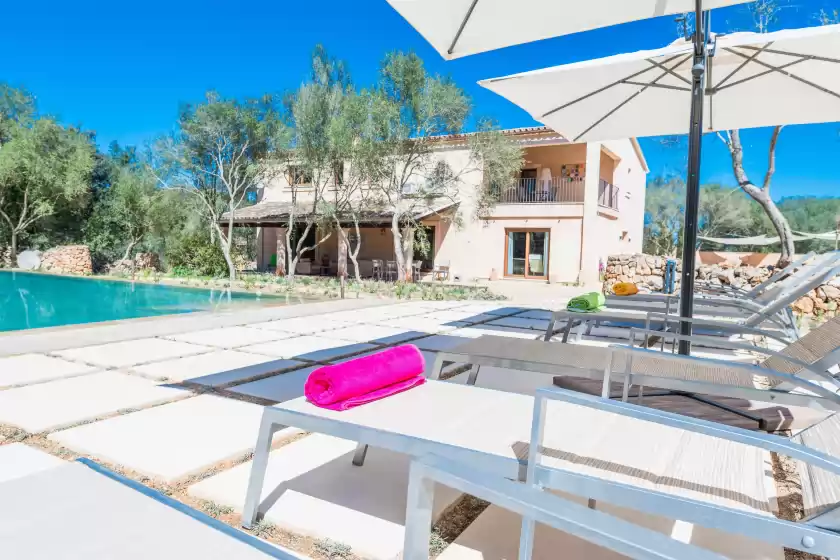 Holiday rentals in Can madis, Costitx