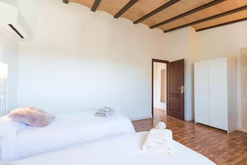 Holiday rentals in Can madis, Costitx