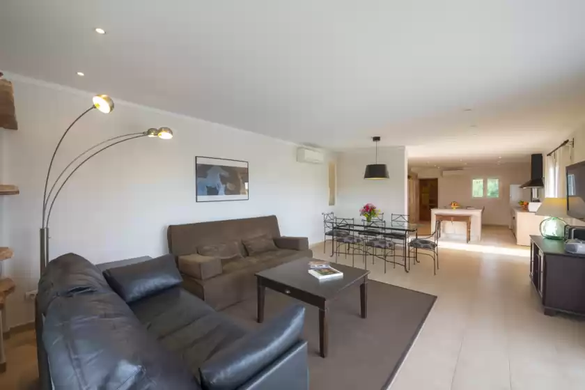 Holiday rentals in Son coves petit, Campos