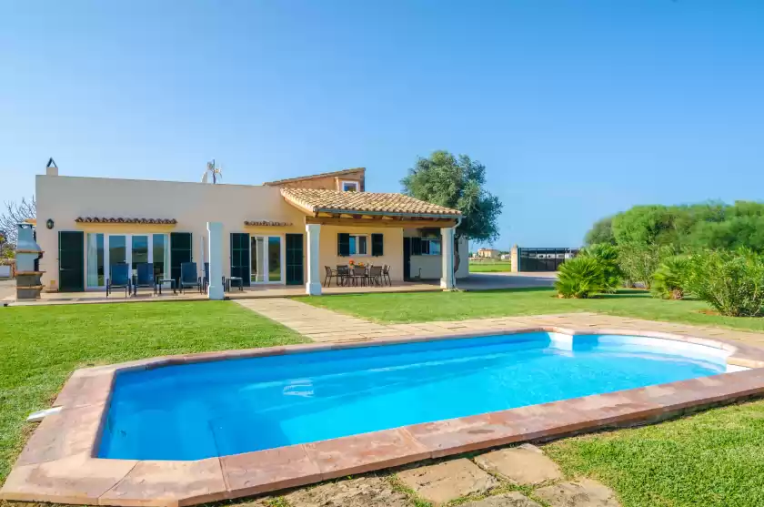 Holiday rentals in Son coves petit, Campos