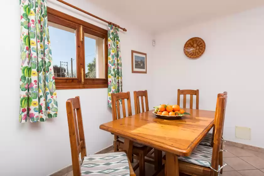 Holiday rentals in Villa paradiso, Inca