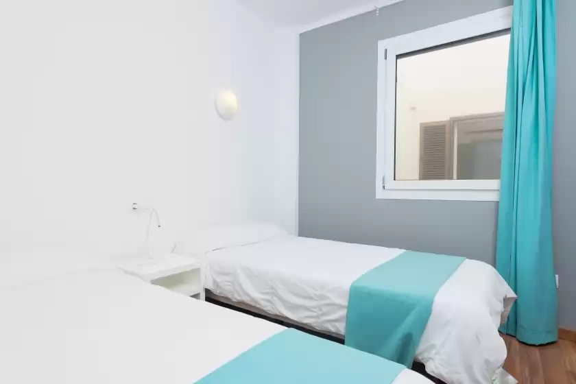 Holiday rentals in Rosa dels vents 2a, s'Illot