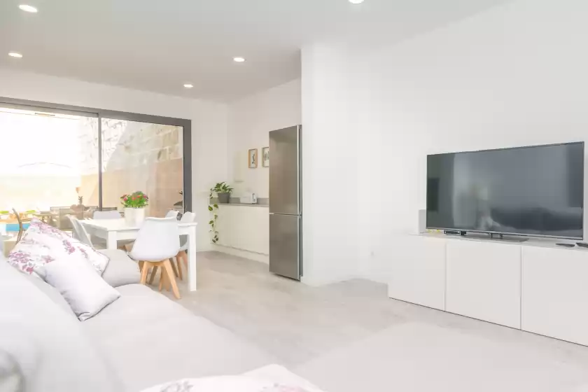 Holiday rentals in Can serra, Sa Pobla