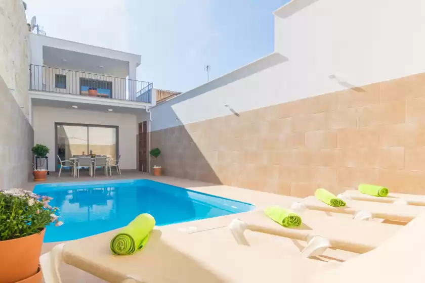 Holiday rentals in Can serra, Sa Pobla