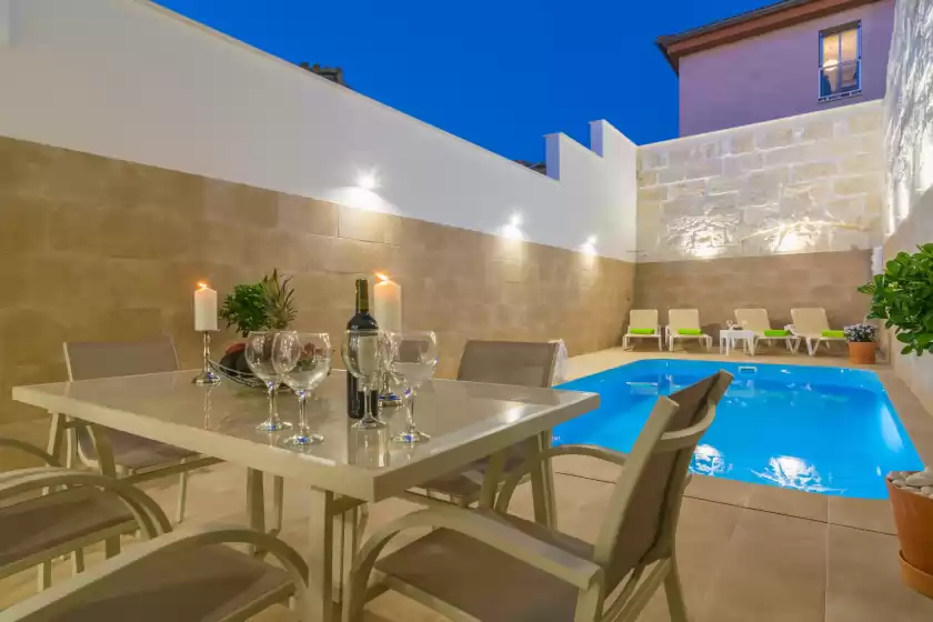 Holiday rentals in Can serra, Sa Pobla