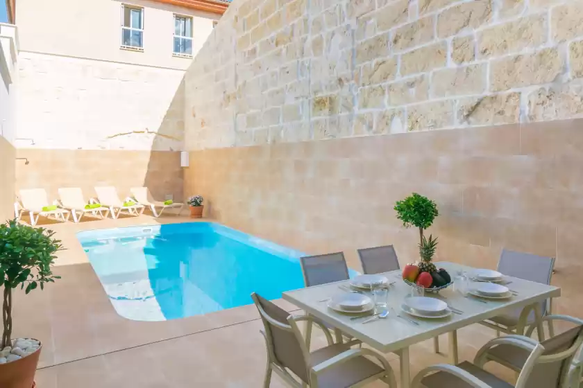 Holiday rentals in Can serra, Sa Pobla