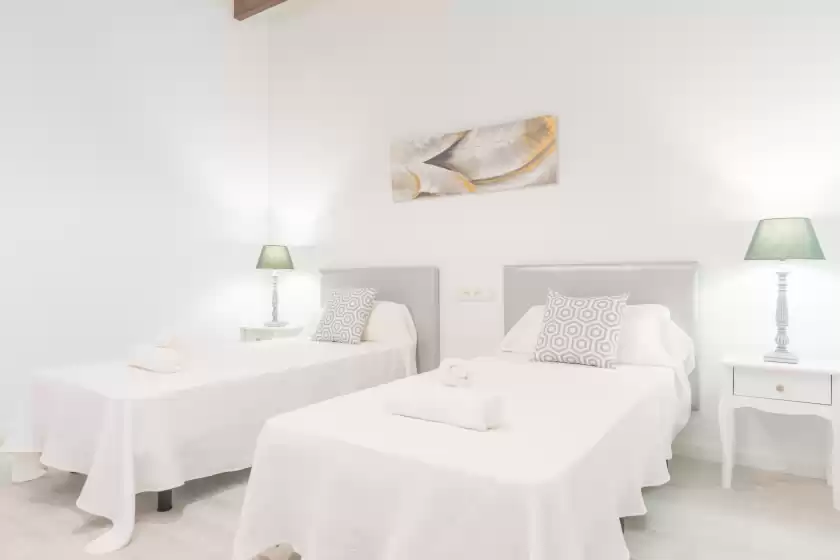 Holiday rentals in Can serra, Sa Pobla