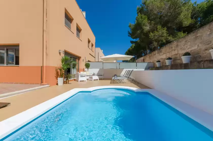 Holiday rentals in Splendida house, Can Picafort