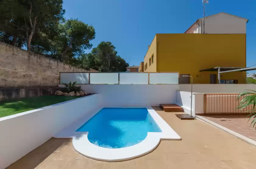 Holiday rentals in Splendida house, Can Picafort