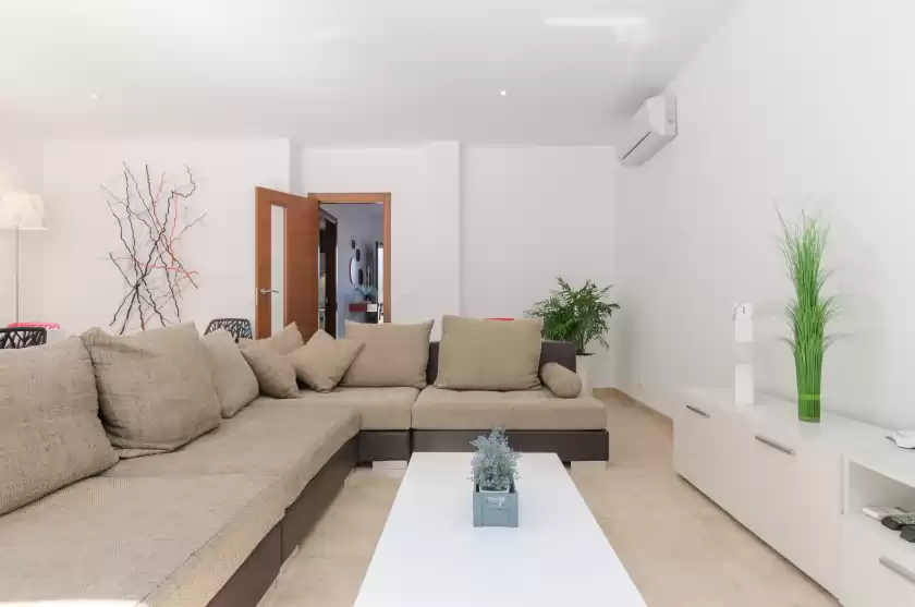 Holiday rentals in Splendida house, Can Picafort