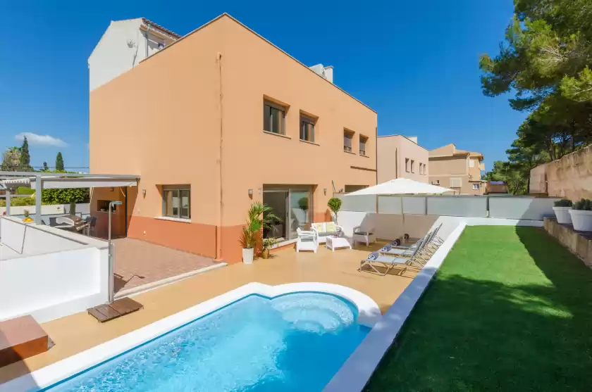 Holiday rentals in Splendida house, Can Picafort