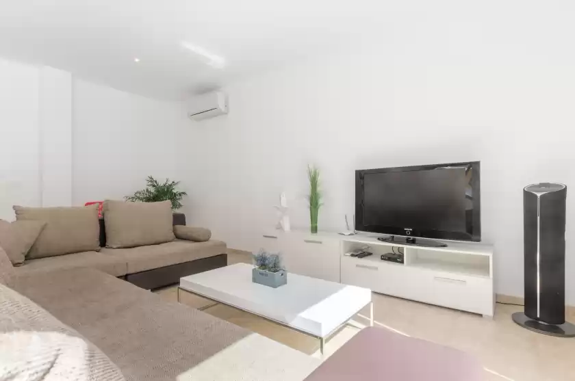 Holiday rentals in Splendida house, Can Picafort