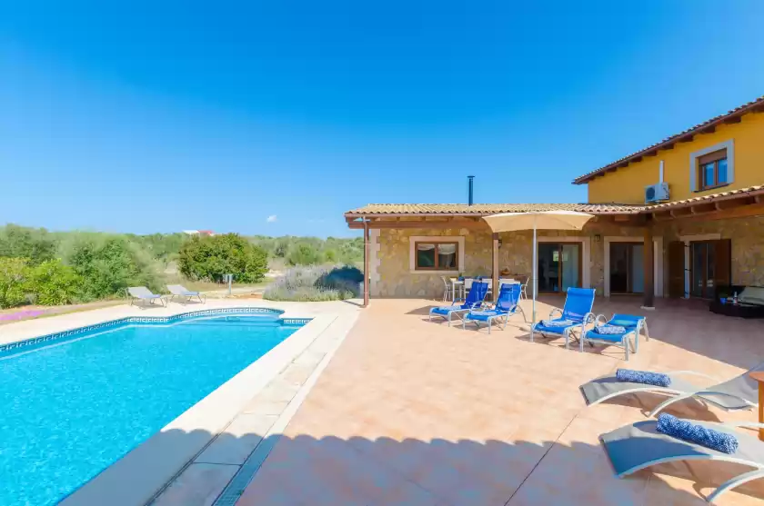 Holiday rentals in Villa lorena, ses Salines