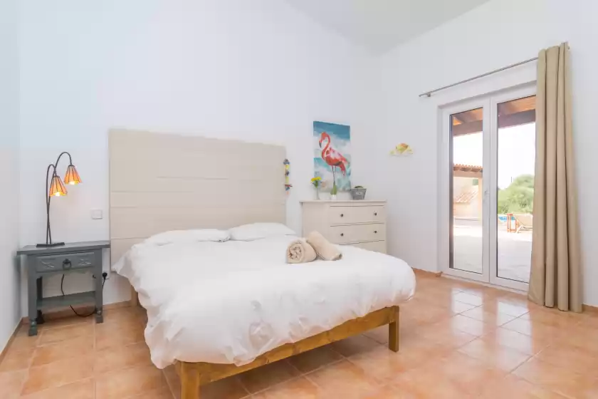 Holiday rentals in Villa lorena, ses Salines
