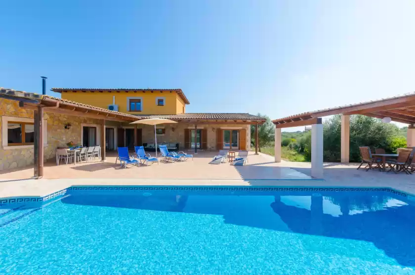 Holiday rentals in Villa lorena, ses Salines