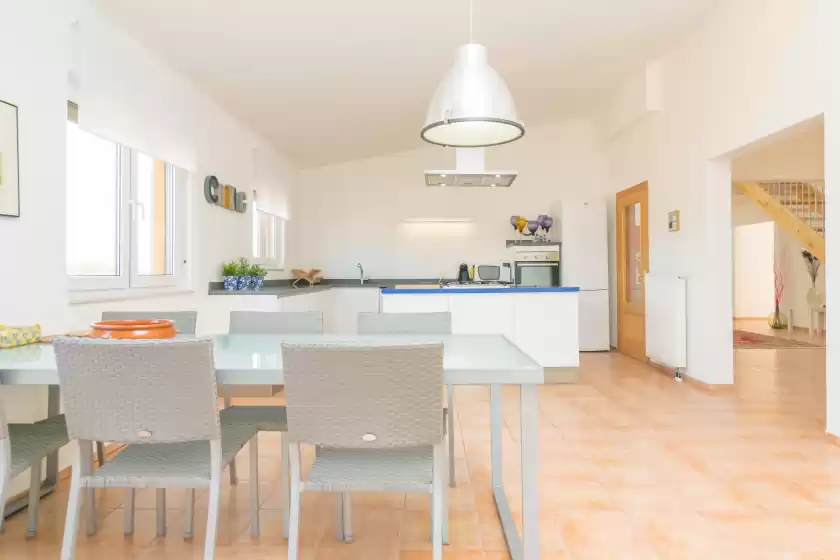 Holiday rentals in Villa lorena, ses Salines