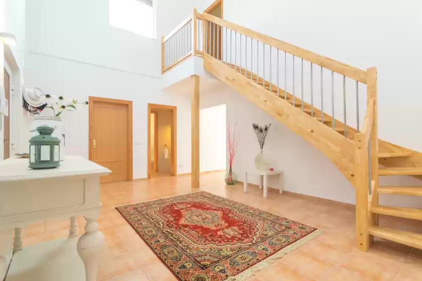 Holiday rentals in Villa lorena, ses Salines