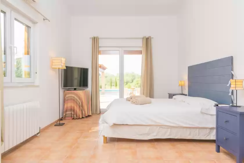 Holiday rentals in Villa lorena, ses Salines